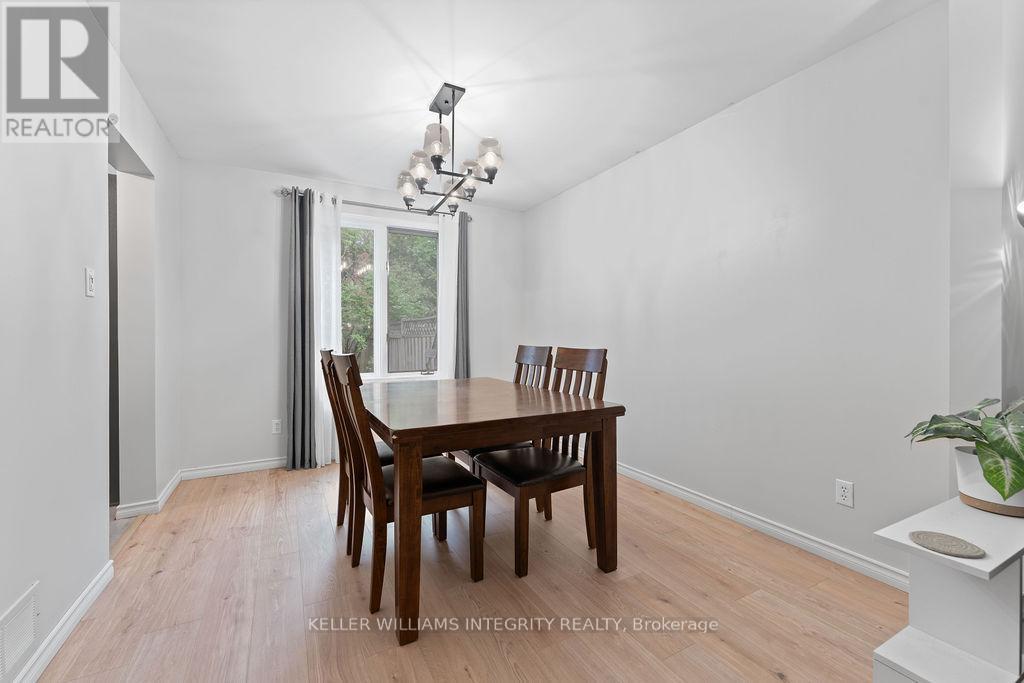 












10 BATON COURT

,
Ottawa,




Ontario
K2L4C8

