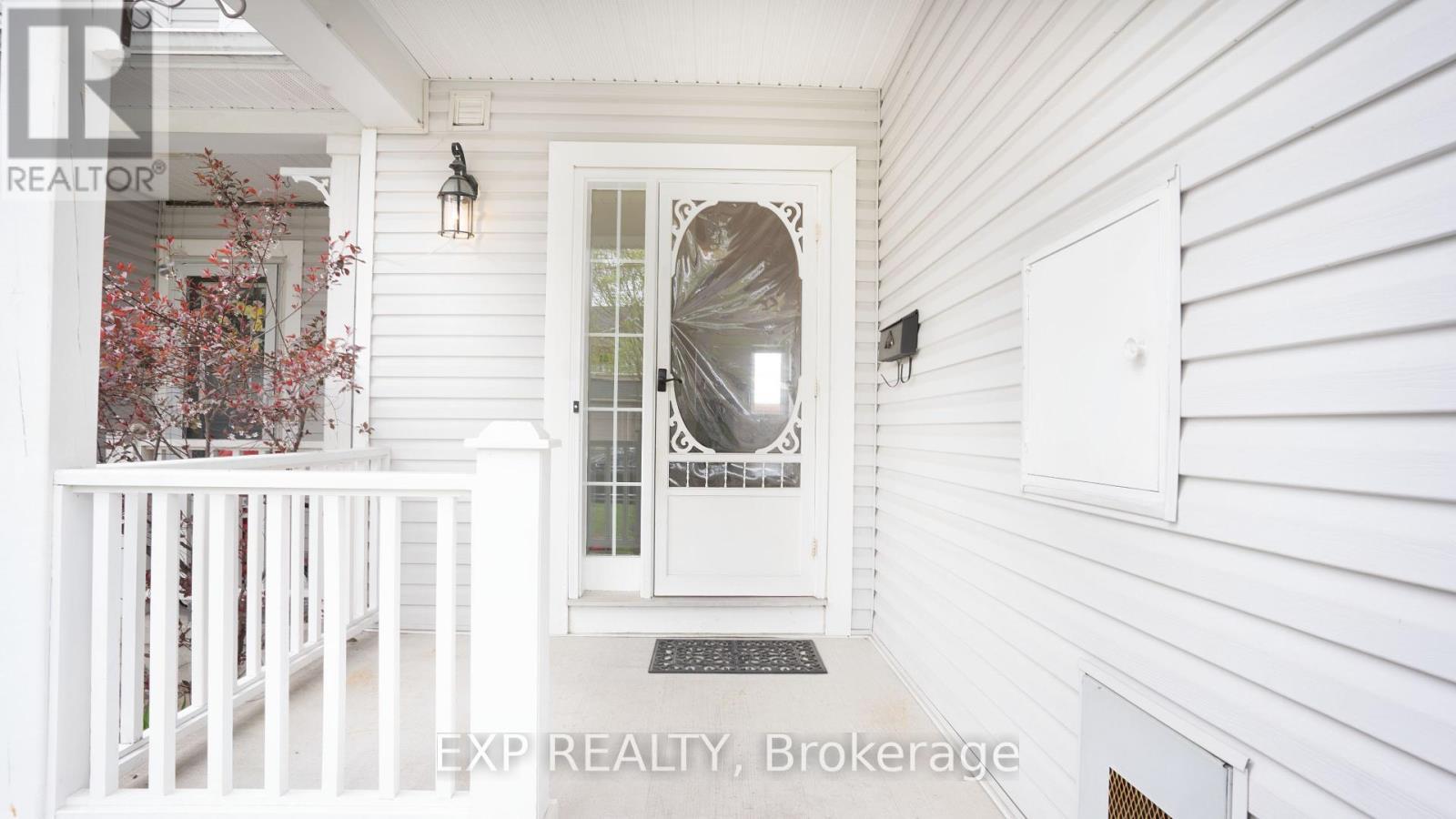 












1640 TRENHOLM LANE

,
Ottawa,




Ontario
K4A4B4

