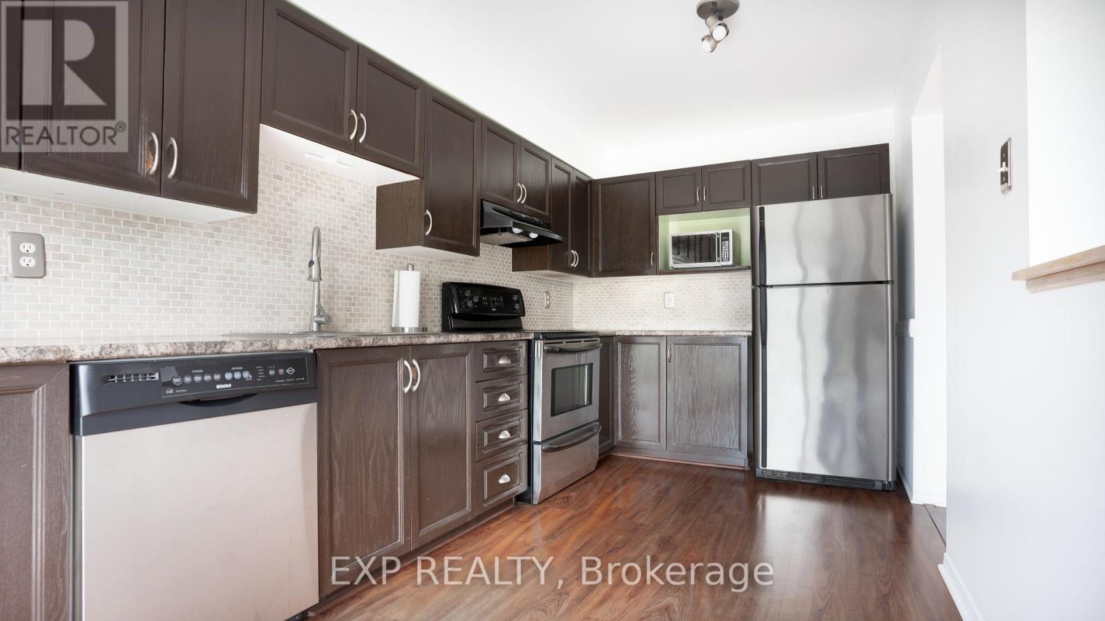 












1640 TRENHOLM LANE

,
Ottawa,




Ontario
K4A4B4

