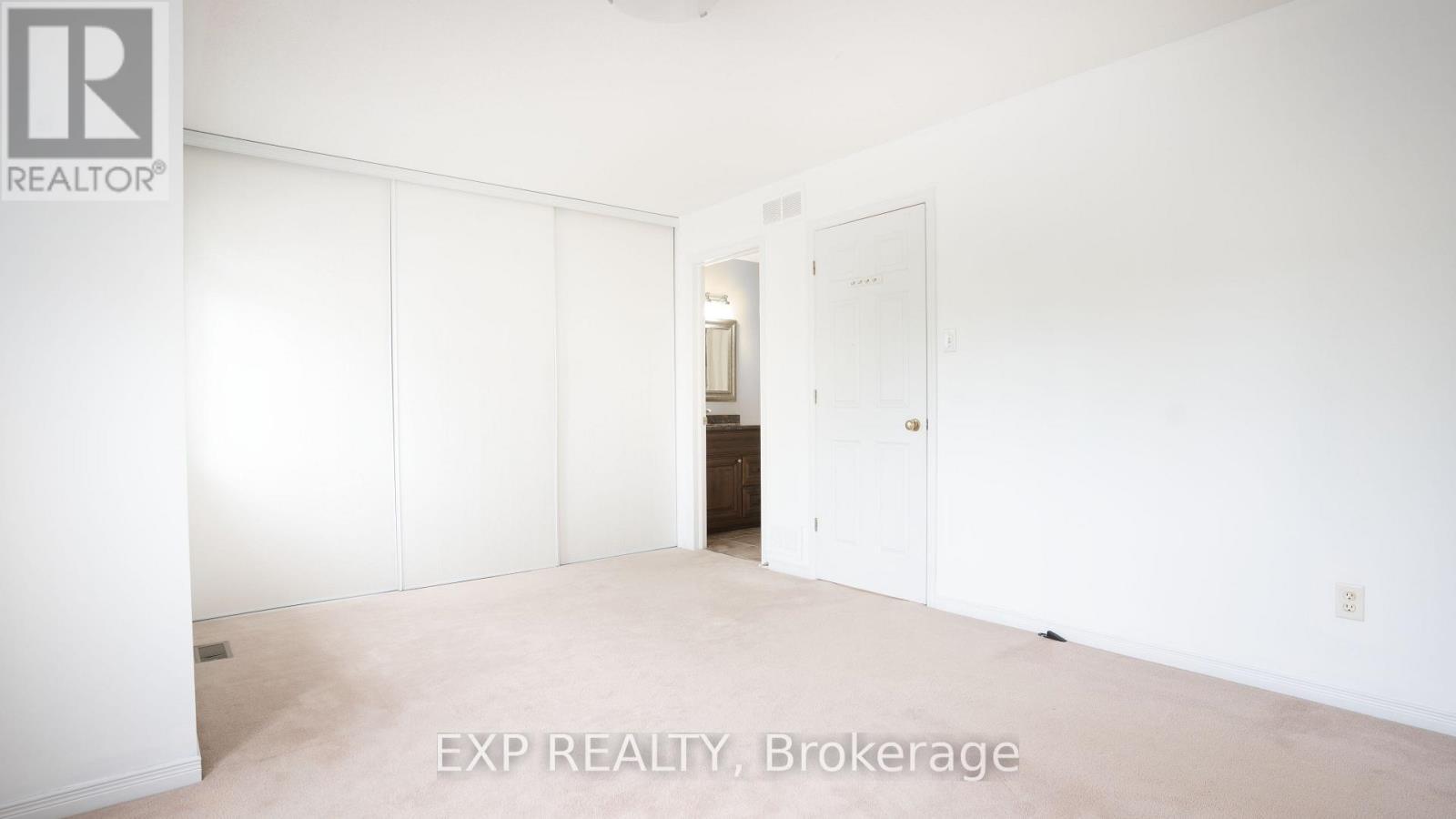 












1640 TRENHOLM LANE

,
Ottawa,




Ontario
K4A4B4

