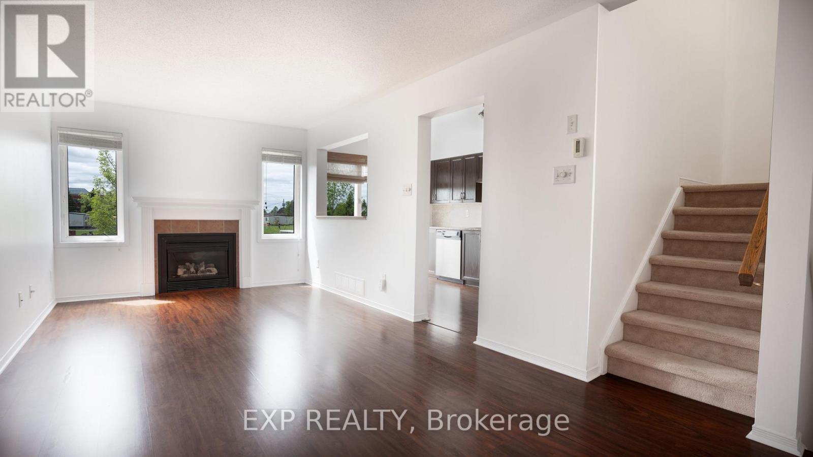 












1640 TRENHOLM LANE

,
Ottawa,




Ontario
K4A4B4


