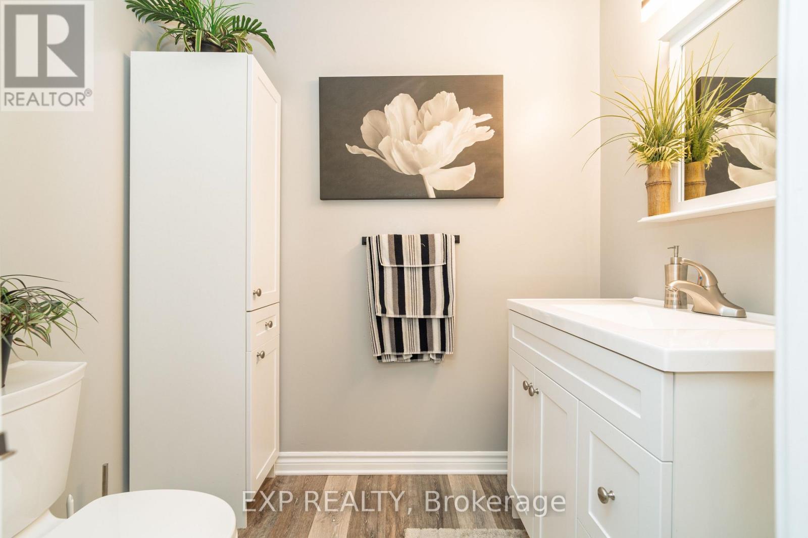 












5 EVERGREEN LANE

,
McNab/Braeside,




Ontario
K0A3L0

