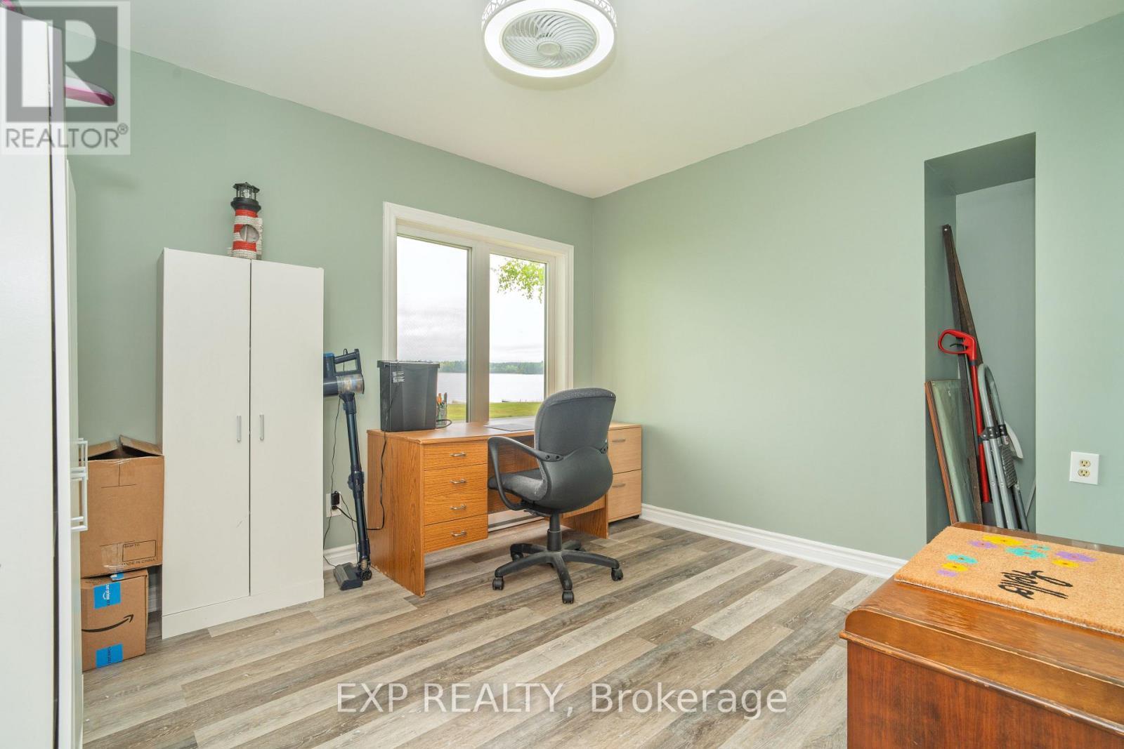 












5 EVERGREEN LANE

,
McNab/Braeside,




Ontario
K0A3L0

