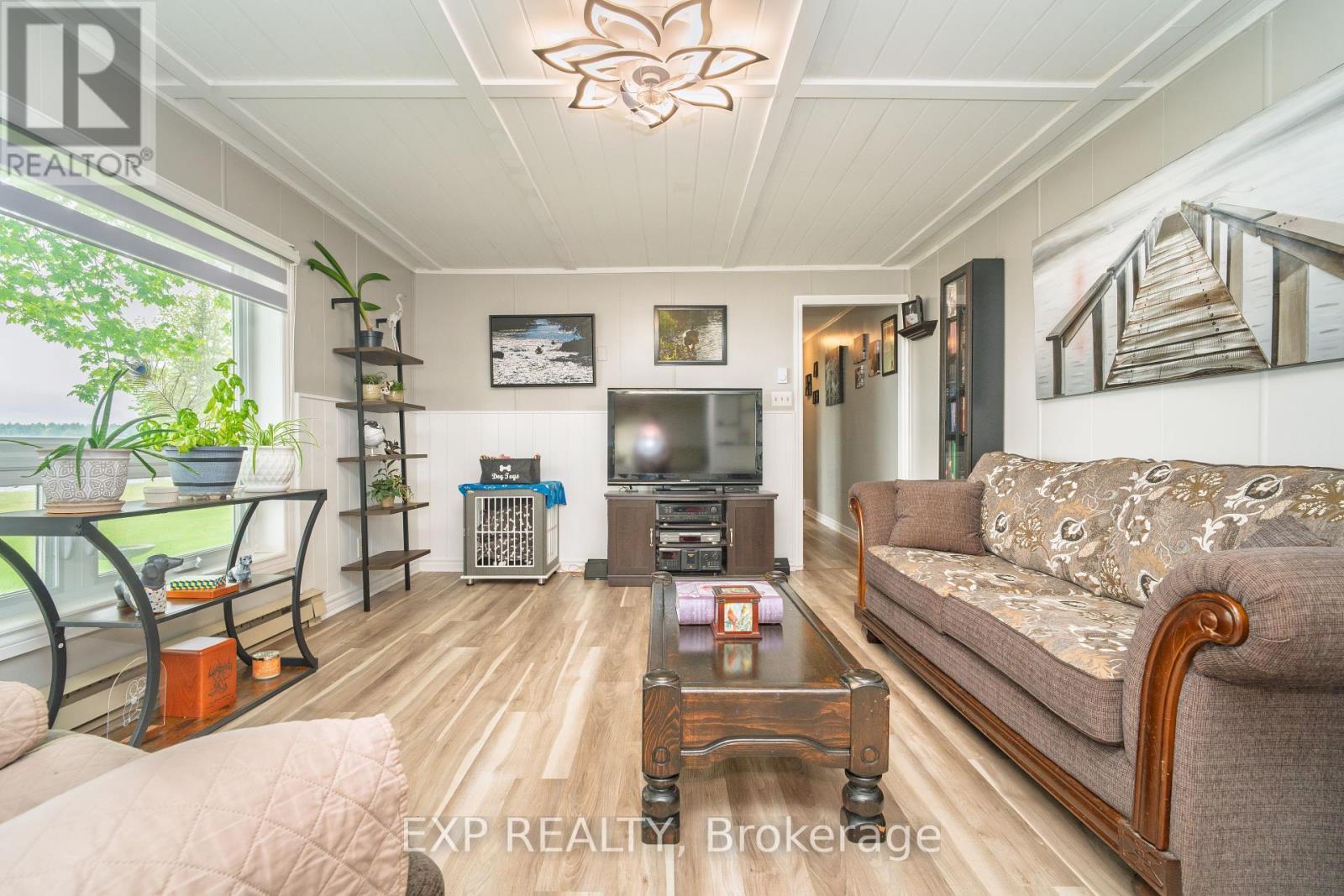 












5 EVERGREEN LANE

,
McNab/Braeside,




Ontario
K0A3L0

