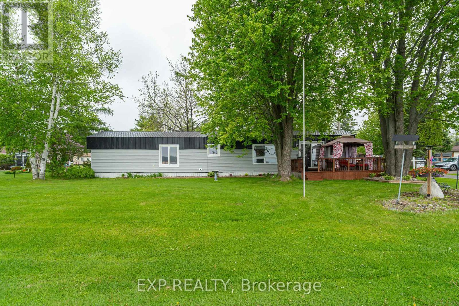 












5 EVERGREEN LANE

,
McNab/Braeside,




Ontario
K0A3L0

