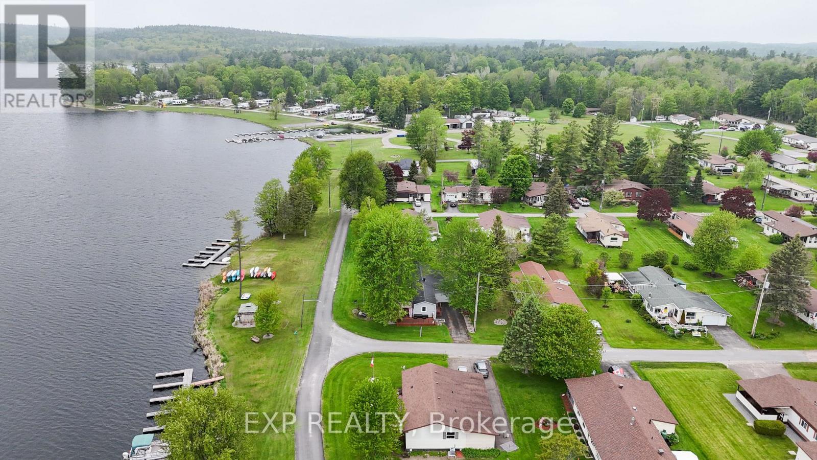 












5 EVERGREEN LANE

,
McNab/Braeside,




Ontario
K0A3L0

