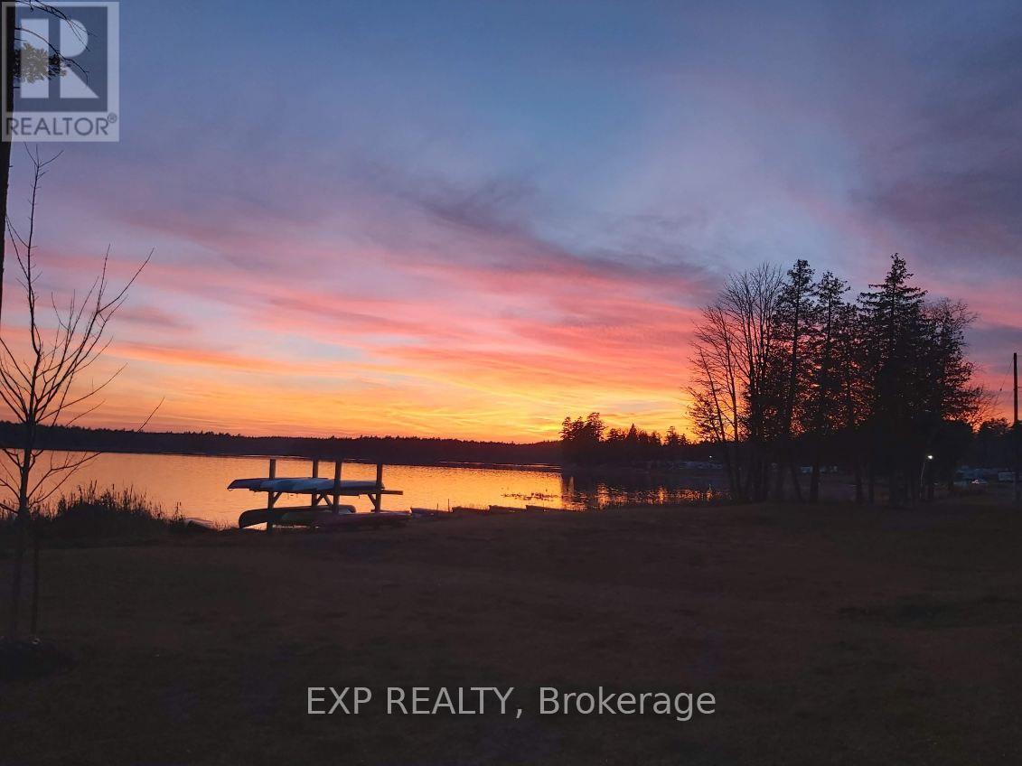












5 EVERGREEN LANE

,
McNab/Braeside,




Ontario
K0A3L0

