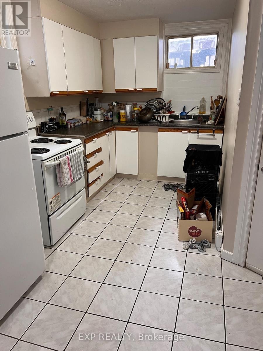 












269 STE ANNE STREET

,
Ottawa,




Ontario
K1L7C3

