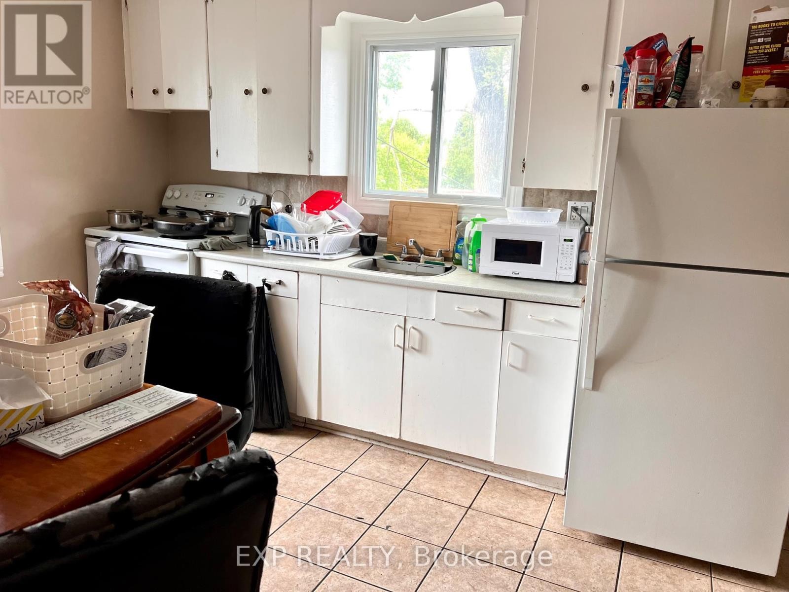 












269 STE ANNE STREET

,
Ottawa,




Ontario
K1L7C3

