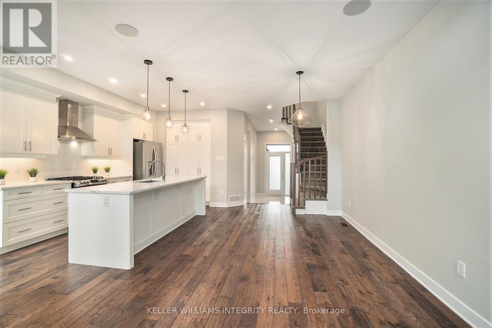 












458 TRIDENT MEWS

,
Ottawa,




Ontario
K1T0T2

