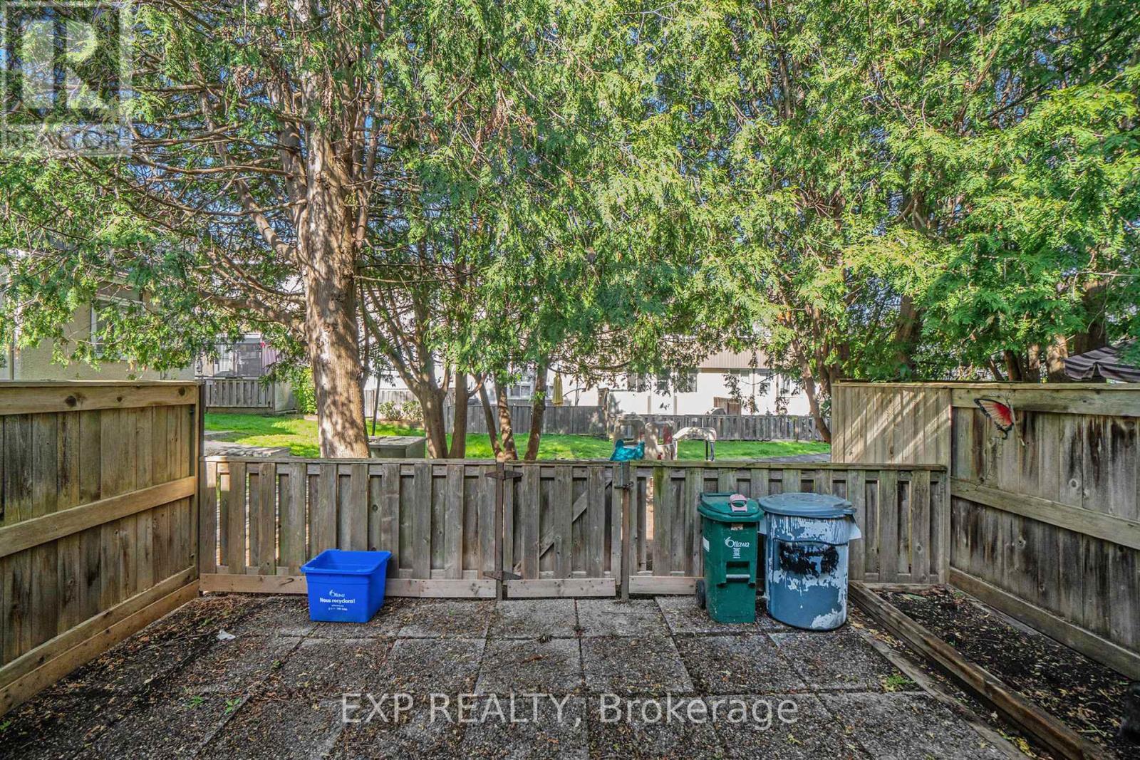












1332 LASSITER TERRACE

,
Ottawa,




Ontario
K1J8N2

