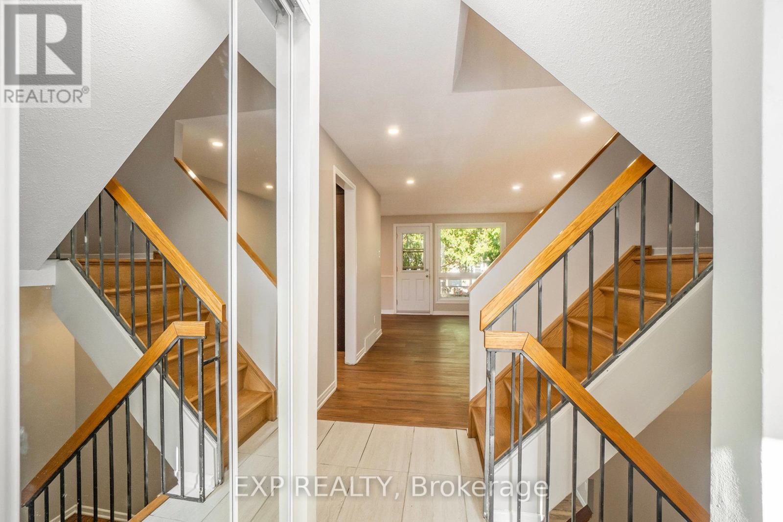 












1332 LASSITER TERRACE

,
Ottawa,




Ontario
K1J8N2

