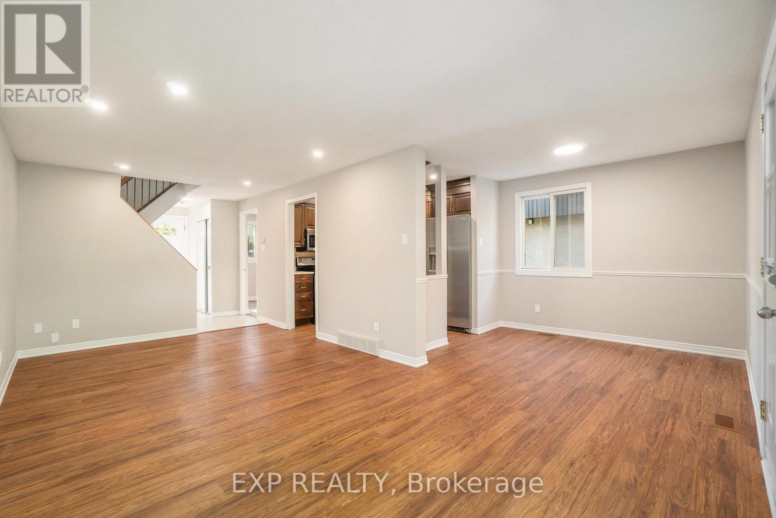 












1332 LASSITER TERRACE

,
Ottawa,




Ontario
K1J8N2

