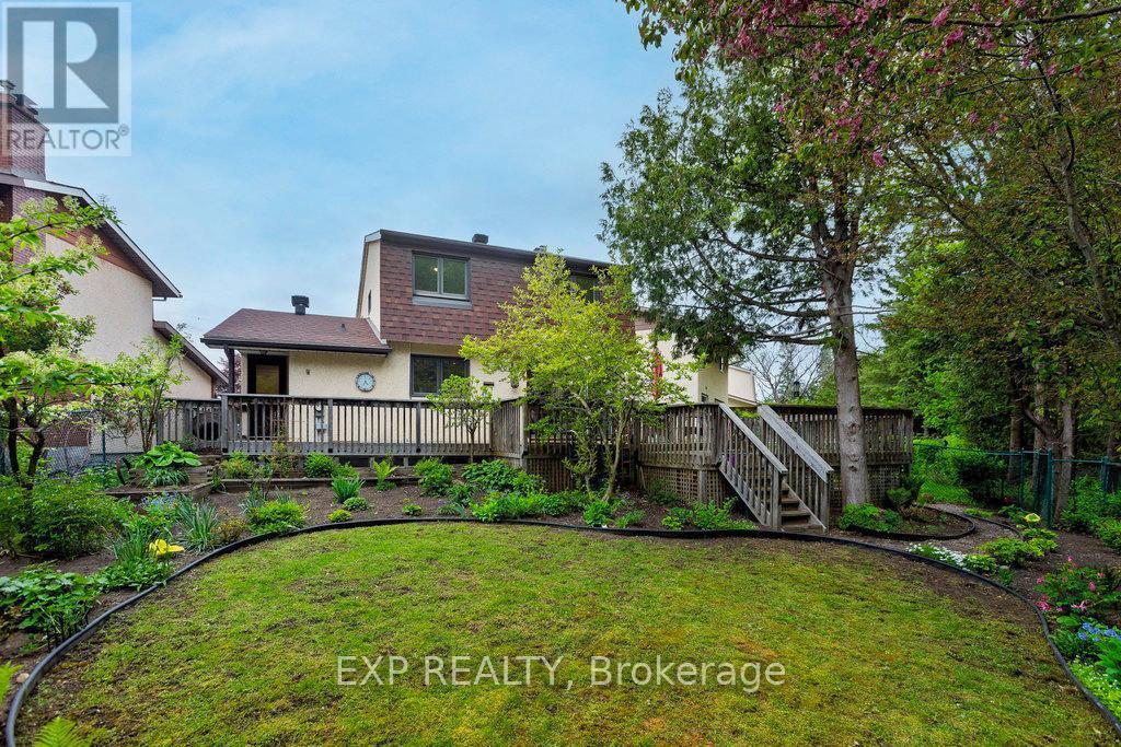 












19 ANCROFT COURT

,
Ottawa,




Ontario
K2G4A5

