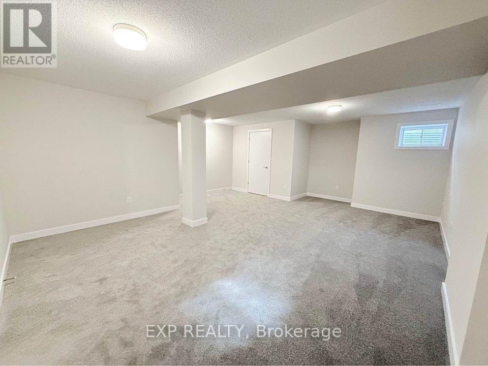 












542 OLDENBURG AVENUE

,
Ottawa,




Ontario
K0A2Z0


