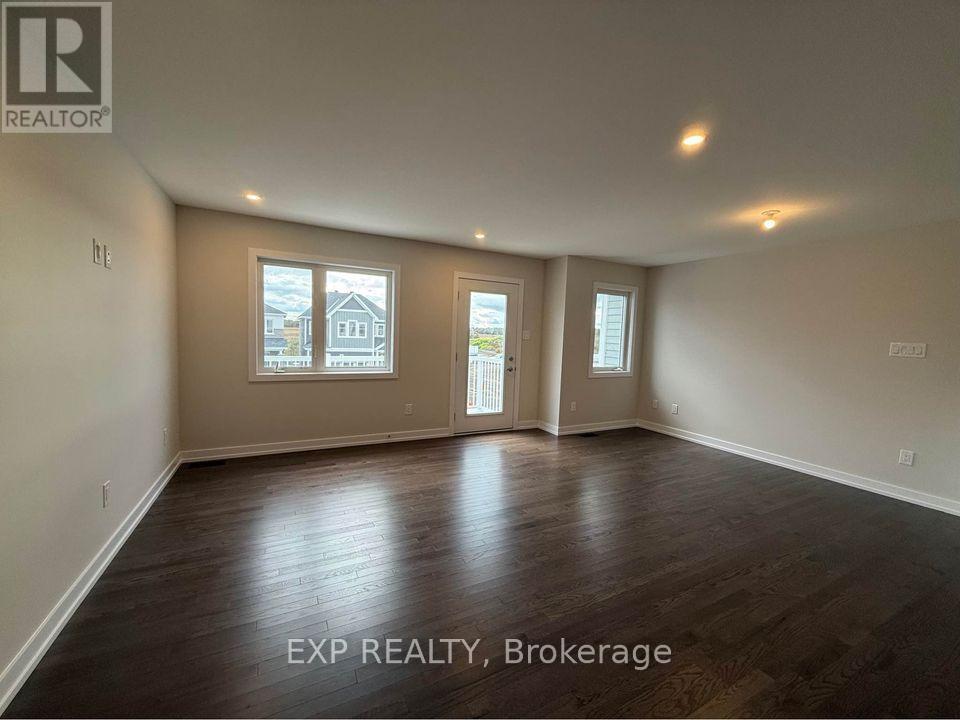 












542 OLDENBURG AVENUE

,
Ottawa,




Ontario
K0A2Z0

