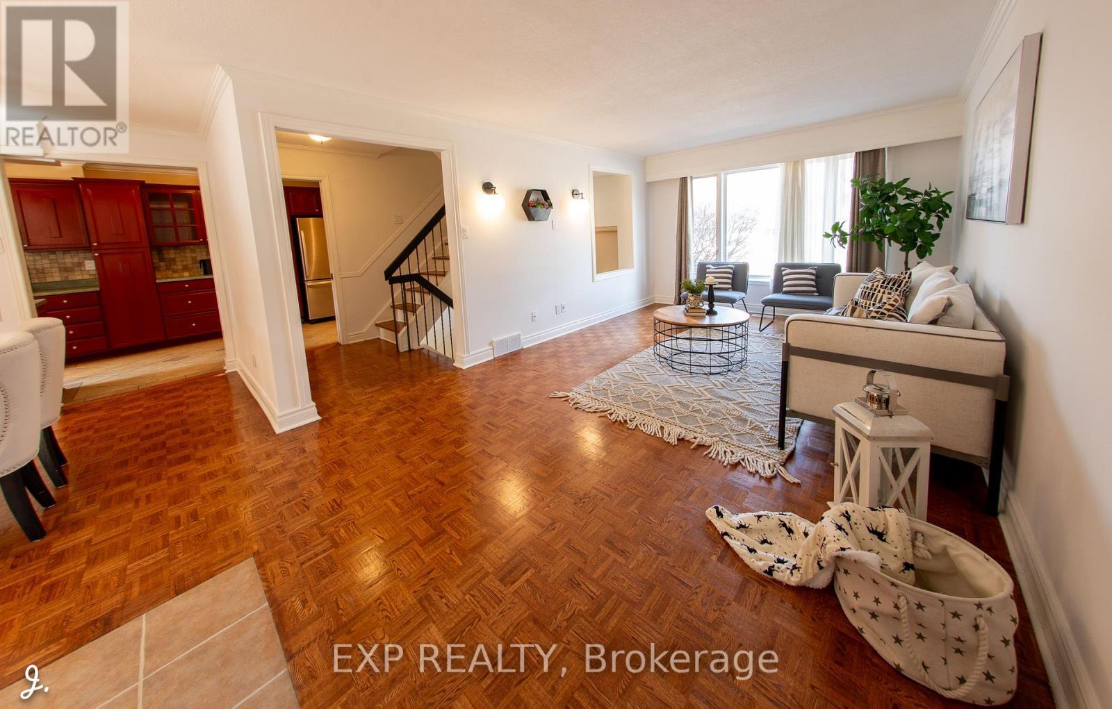 












2772 SPRINGLAND DRIVE

,
Ottawa,




Ontario
K1V6M4

