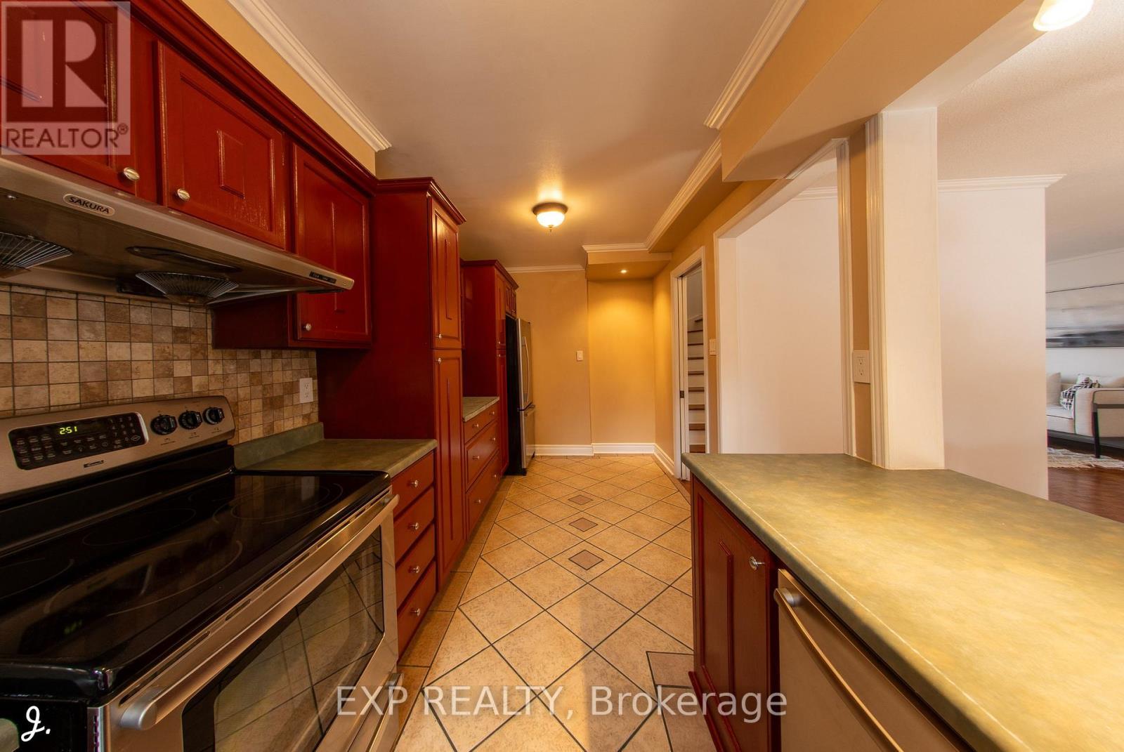 












2772 SPRINGLAND DRIVE

,
Ottawa,




Ontario
K1V6M4

