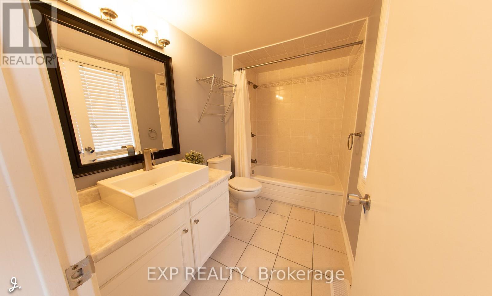 












2772 SPRINGLAND DRIVE

,
Ottawa,




Ontario
K1V6M4

