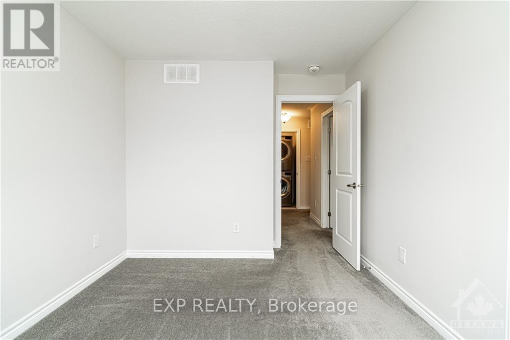 












1168 CHAPMAN MILLS DRIVE

,
Ottawa,




Ontario
K2J6T6

