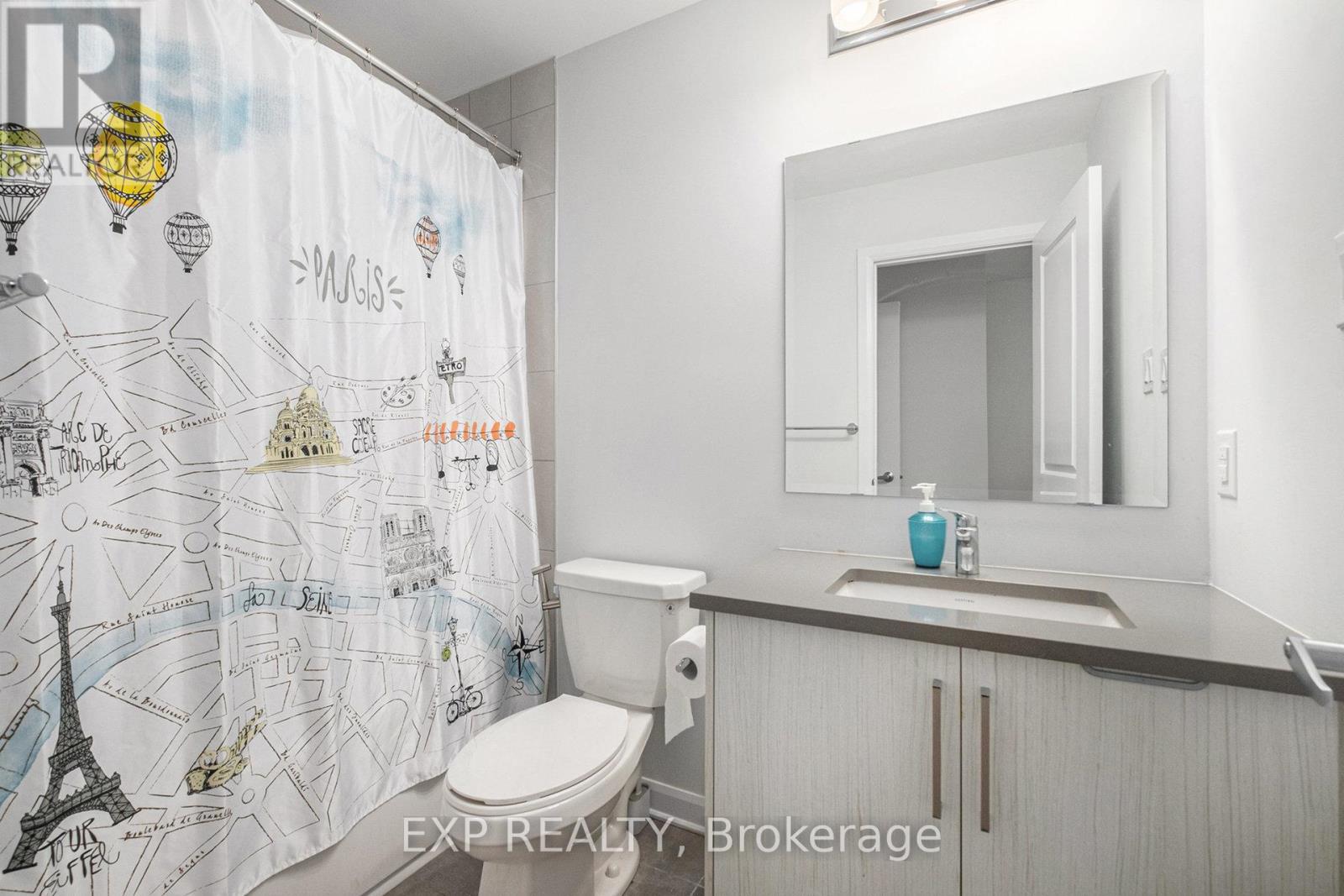 












528 ANCHOR CIRCLE

,
Ottawa,




Ontario
K4M0X5

