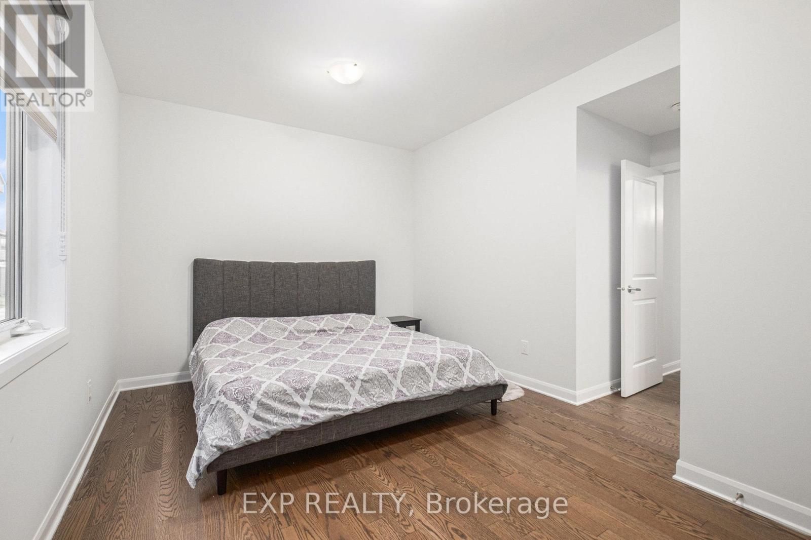 












528 ANCHOR CIRCLE

,
Ottawa,




Ontario
K4M0X5

