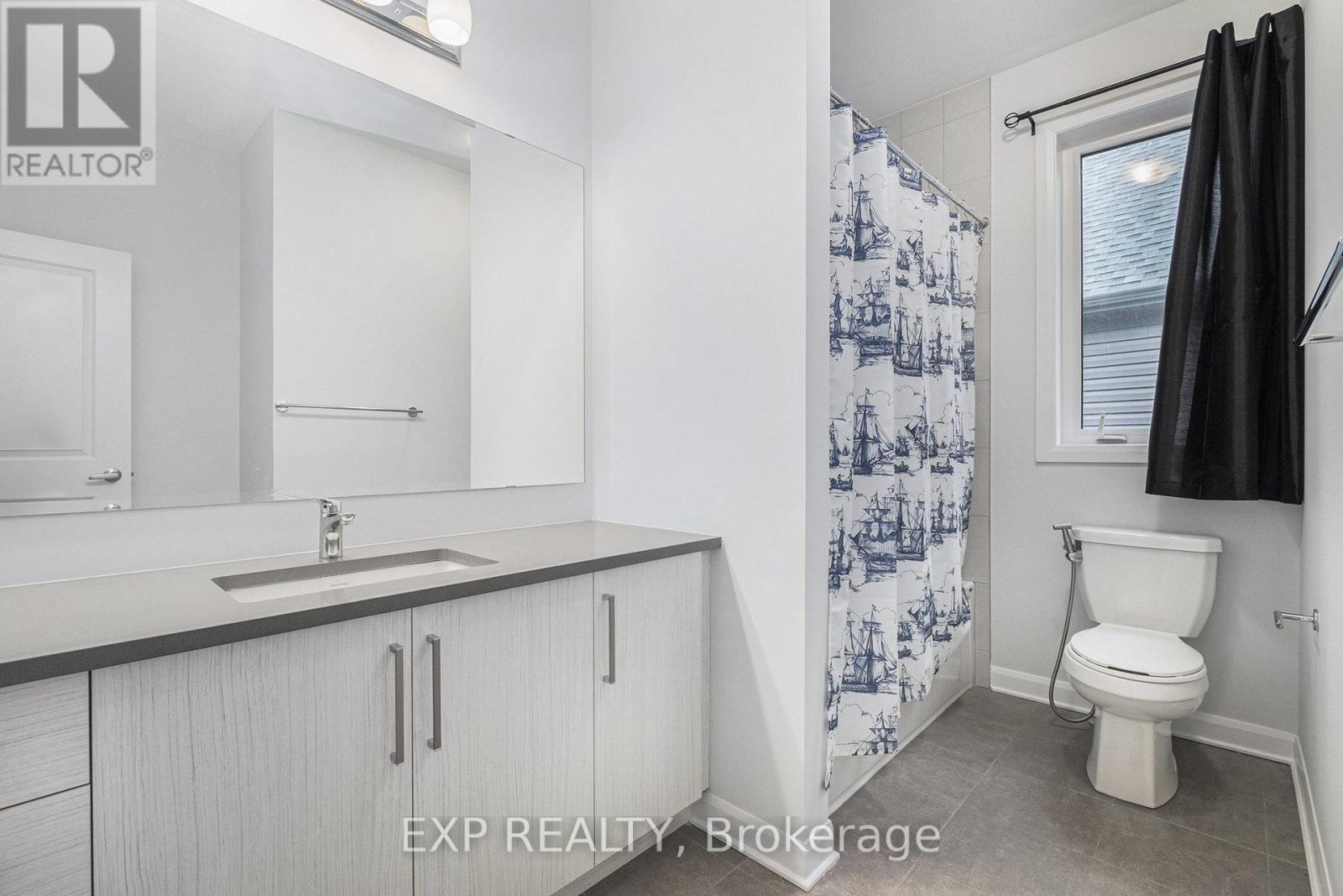 












528 ANCHOR CIRCLE

,
Ottawa,




Ontario
K4M0X5

