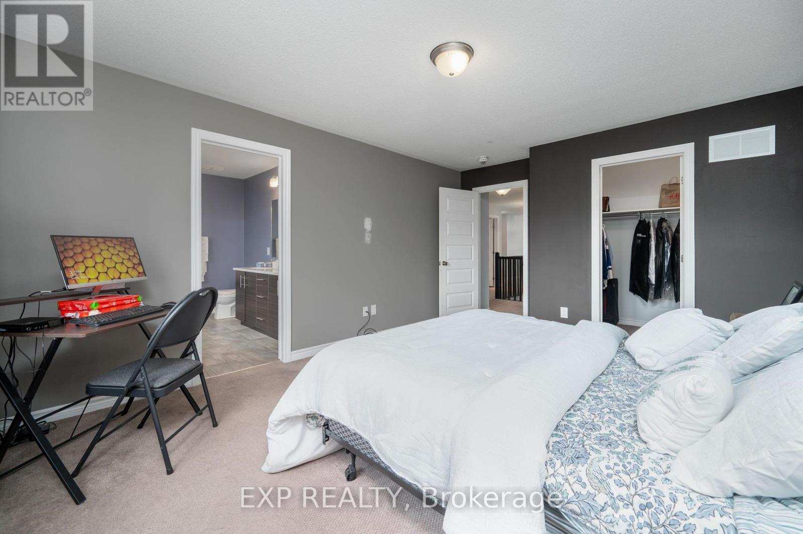 












125 SWEETVALLEY DRIVE

,
Ottawa,




Ontario
K4A1A4

