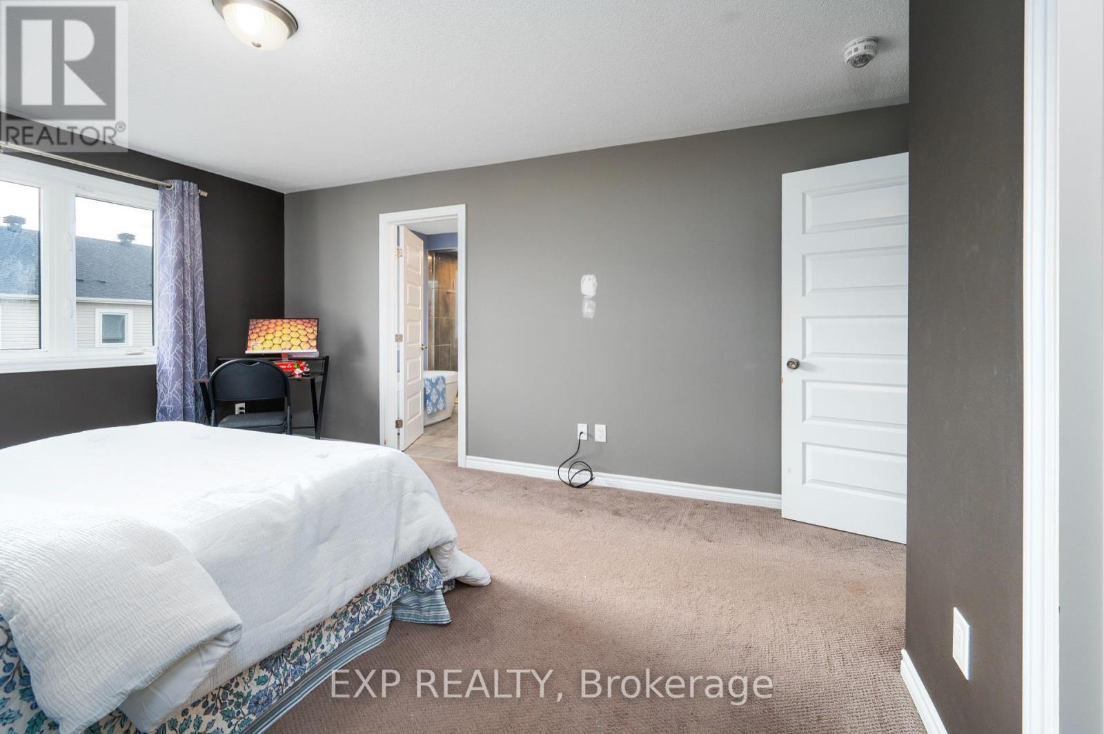 












125 SWEETVALLEY DRIVE

,
Ottawa,




Ontario
K4A1A4

