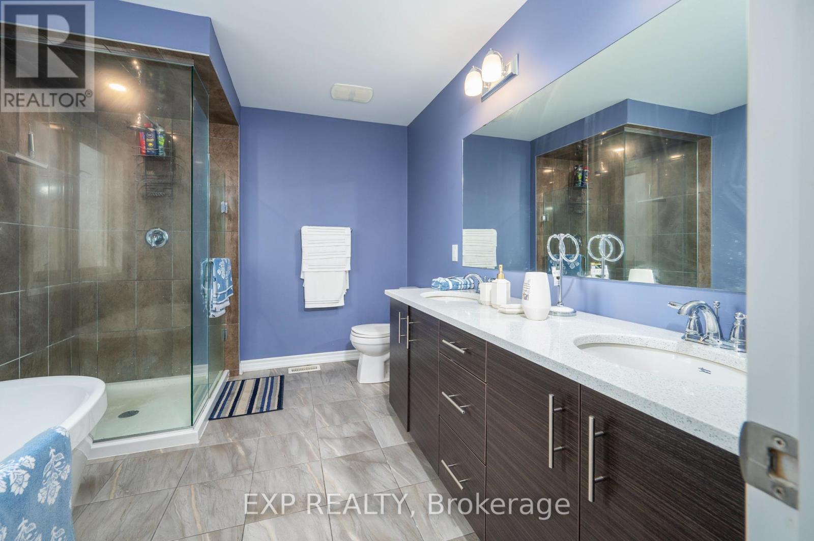 












125 SWEETVALLEY DRIVE

,
Ottawa,




Ontario
K4A1A4

