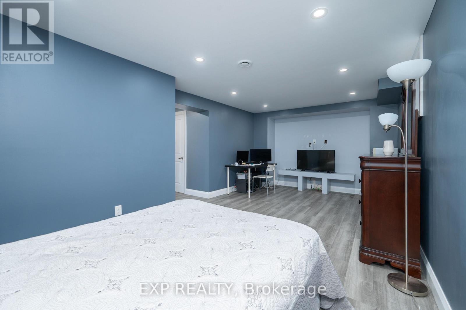 












125 SWEETVALLEY DRIVE

,
Ottawa,




Ontario
K4A1A4

