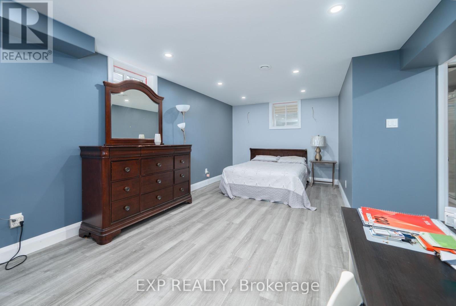 












125 SWEETVALLEY DRIVE

,
Ottawa,




Ontario
K4A1A4

