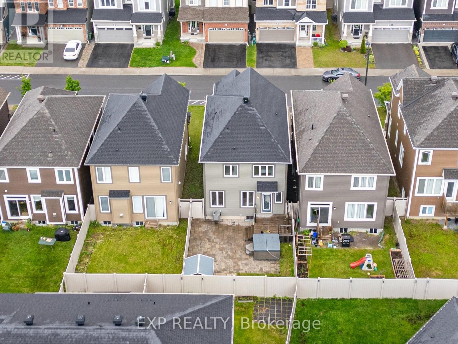












125 SWEETVALLEY DRIVE

,
Ottawa,




Ontario
K4A1A4


