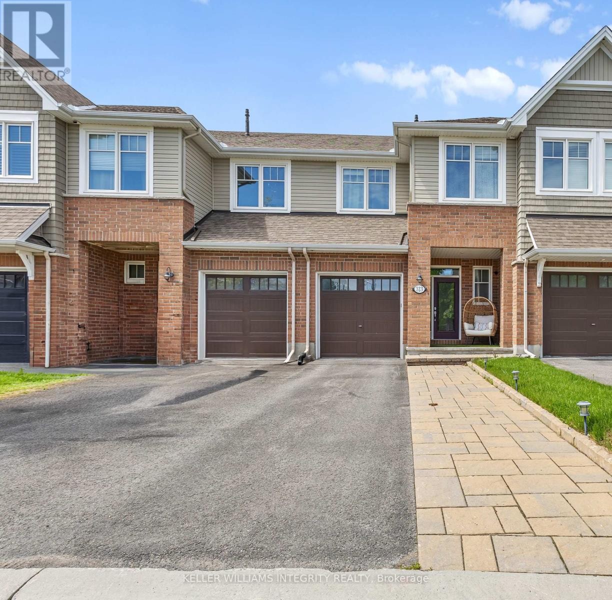 












313 WARMSTONE DRIVE

,
Ottawa,




Ontario
K2S0N9

