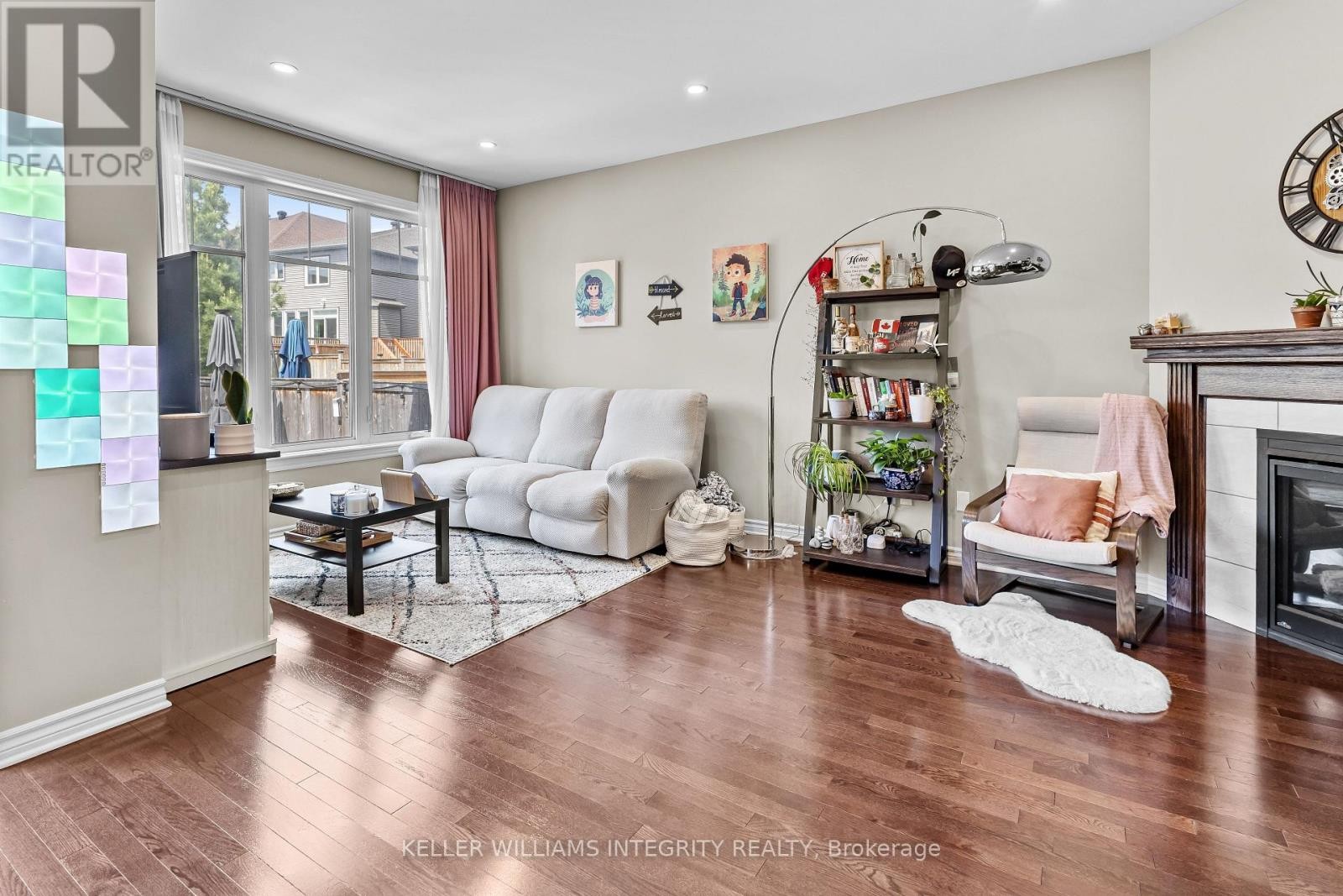 












313 WARMSTONE DRIVE

,
Ottawa,




Ontario
K2S0N9

