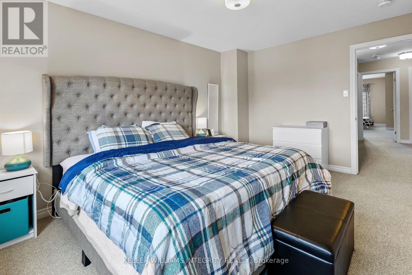 












313 WARMSTONE DRIVE

,
Ottawa,




Ontario
K2S0N9

