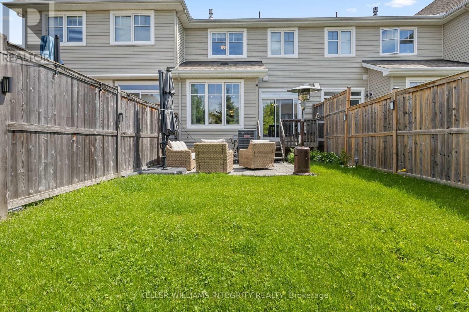 












313 WARMSTONE DRIVE

,
Ottawa,




Ontario
K2S0N9

