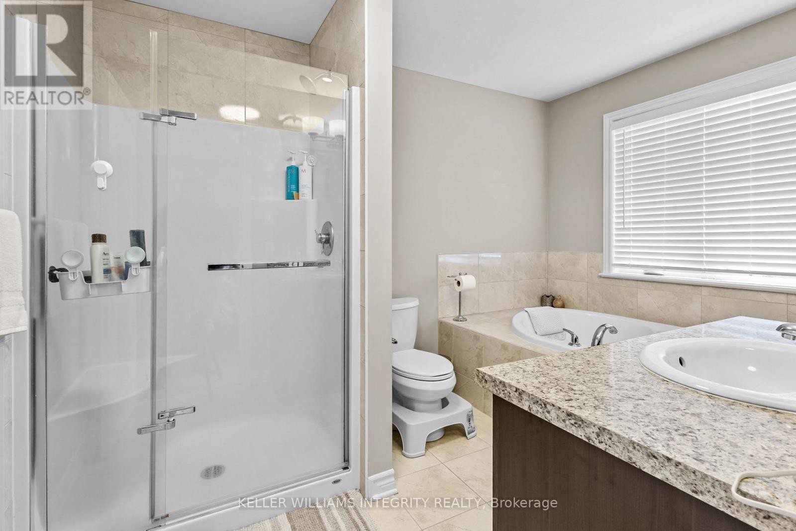 












313 WARMSTONE DRIVE

,
Ottawa,




Ontario
K2S0N9

