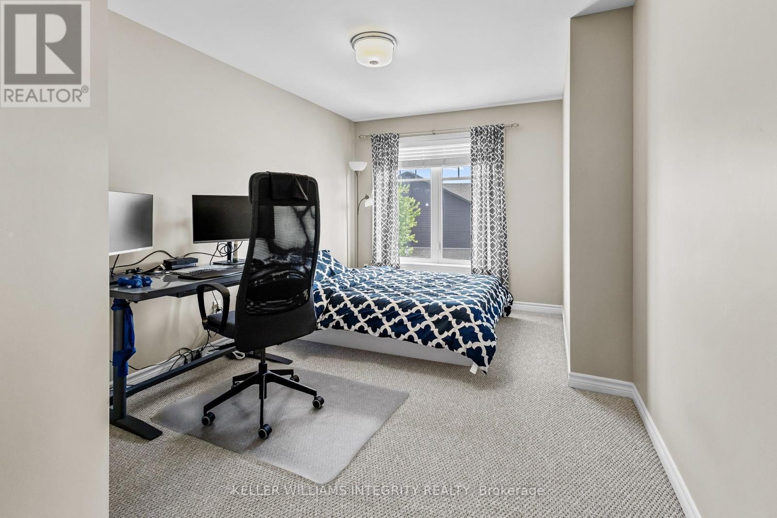 












313 WARMSTONE DRIVE

,
Ottawa,




Ontario
K2S0N9

