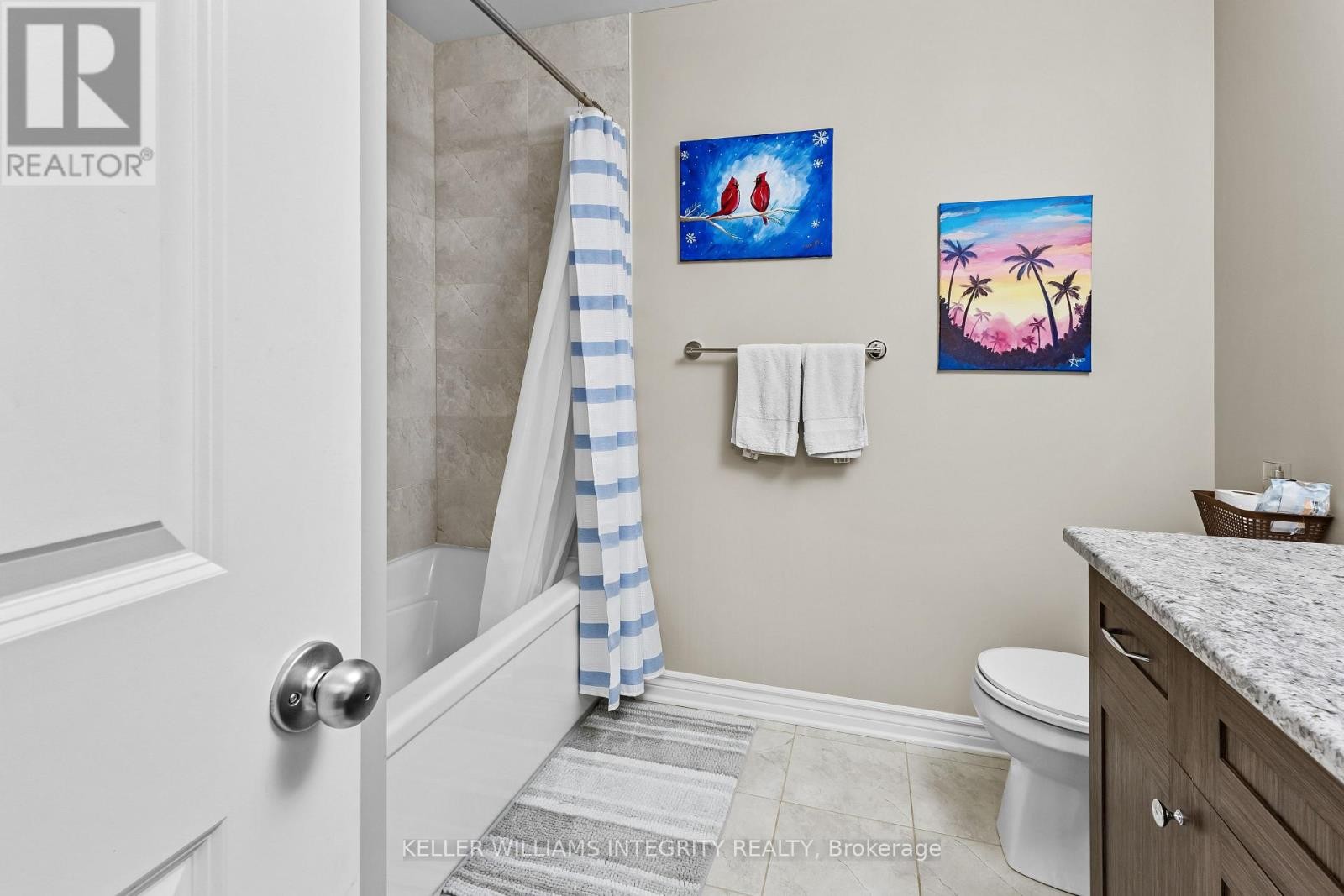 












313 WARMSTONE DRIVE

,
Ottawa,




Ontario
K2S0N9

