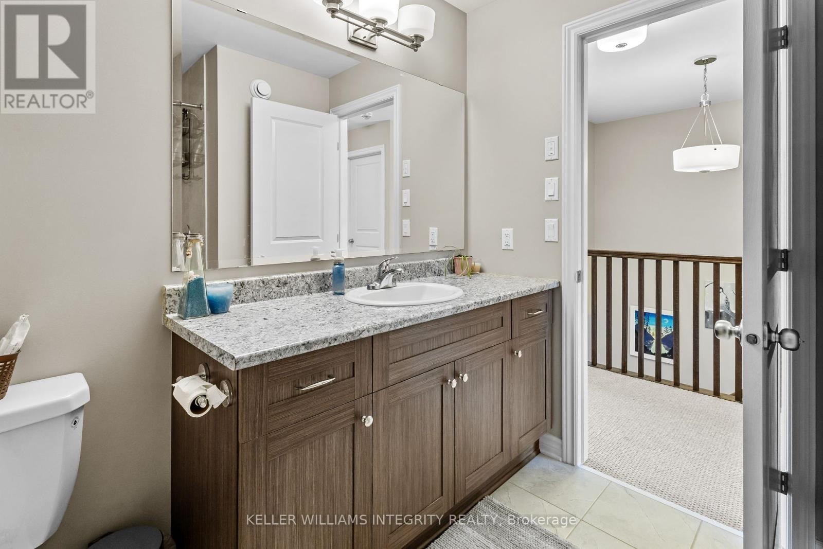 












313 WARMSTONE DRIVE

,
Ottawa,




Ontario
K2S0N9

