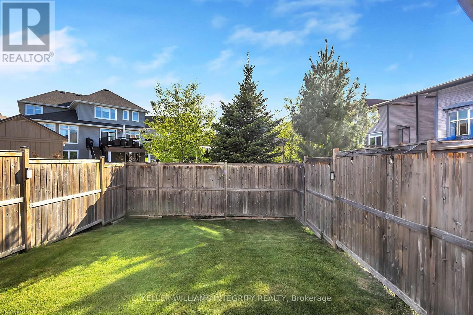 












313 WARMSTONE DRIVE

,
Ottawa,




Ontario
K2S0N9

