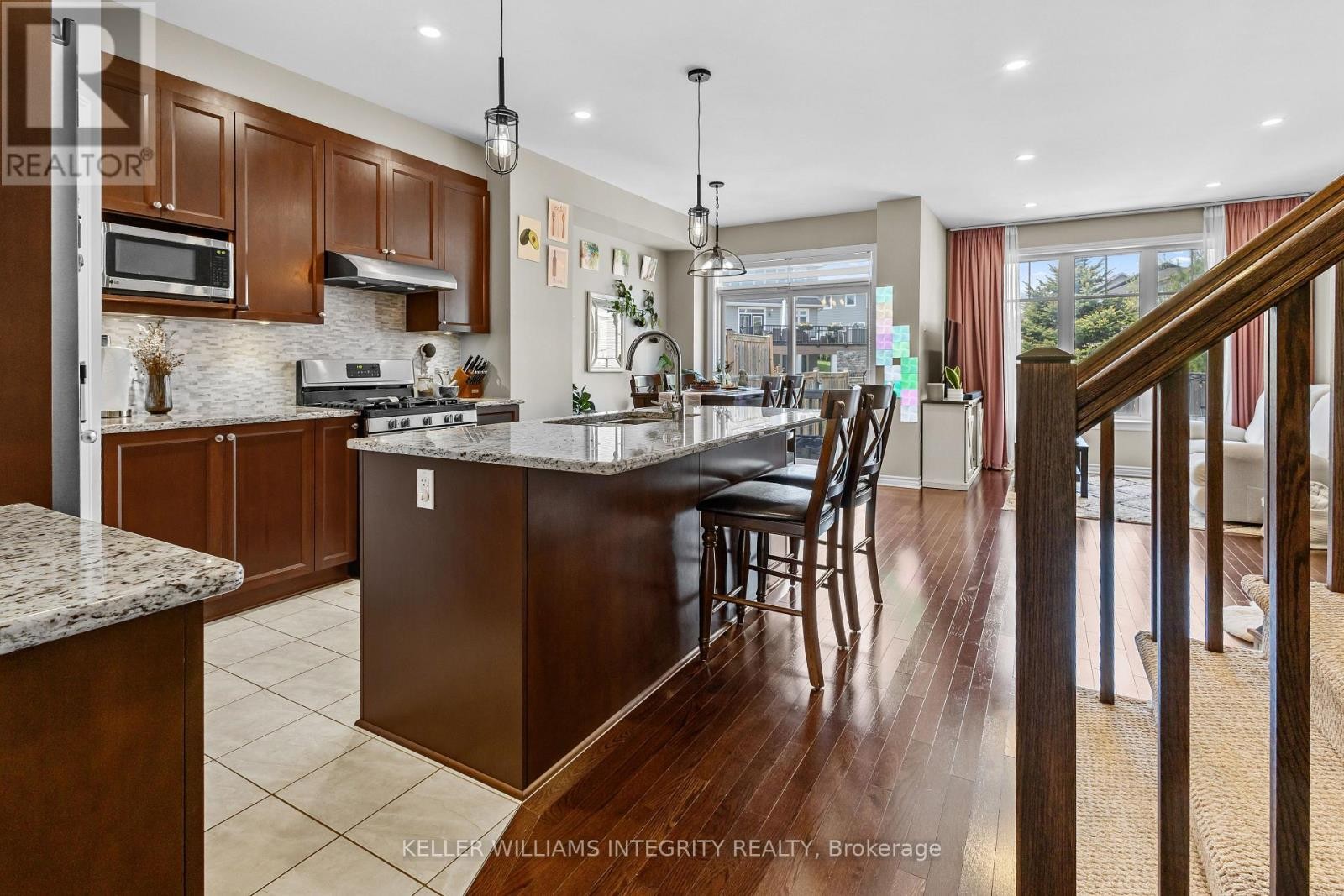 












313 WARMSTONE DRIVE

,
Ottawa,




Ontario
K2S0N9

