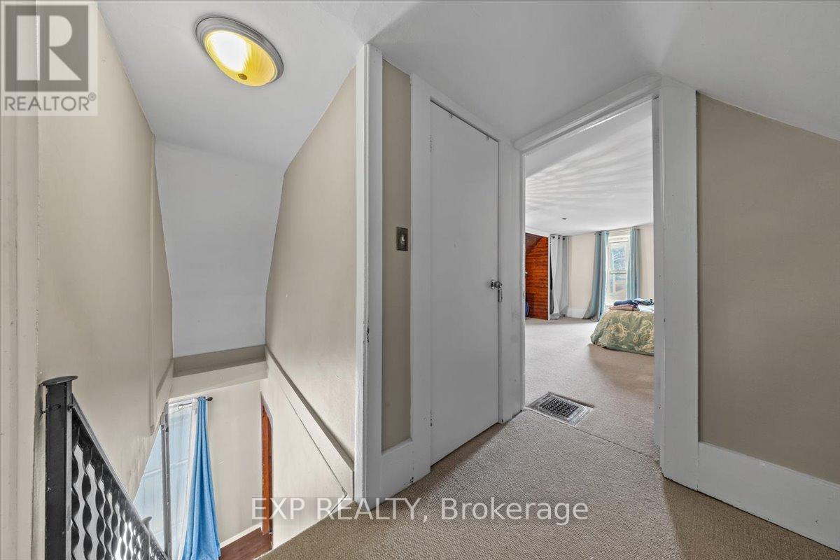 












60 PEARL STREET E

,
Brockville,




Ontario
K6V1P7

