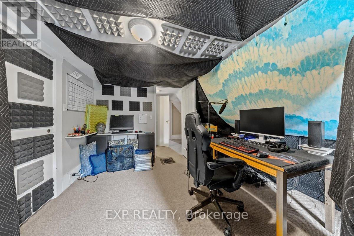 












60 PEARL STREET E

,
Brockville,




Ontario
K6V1P7

