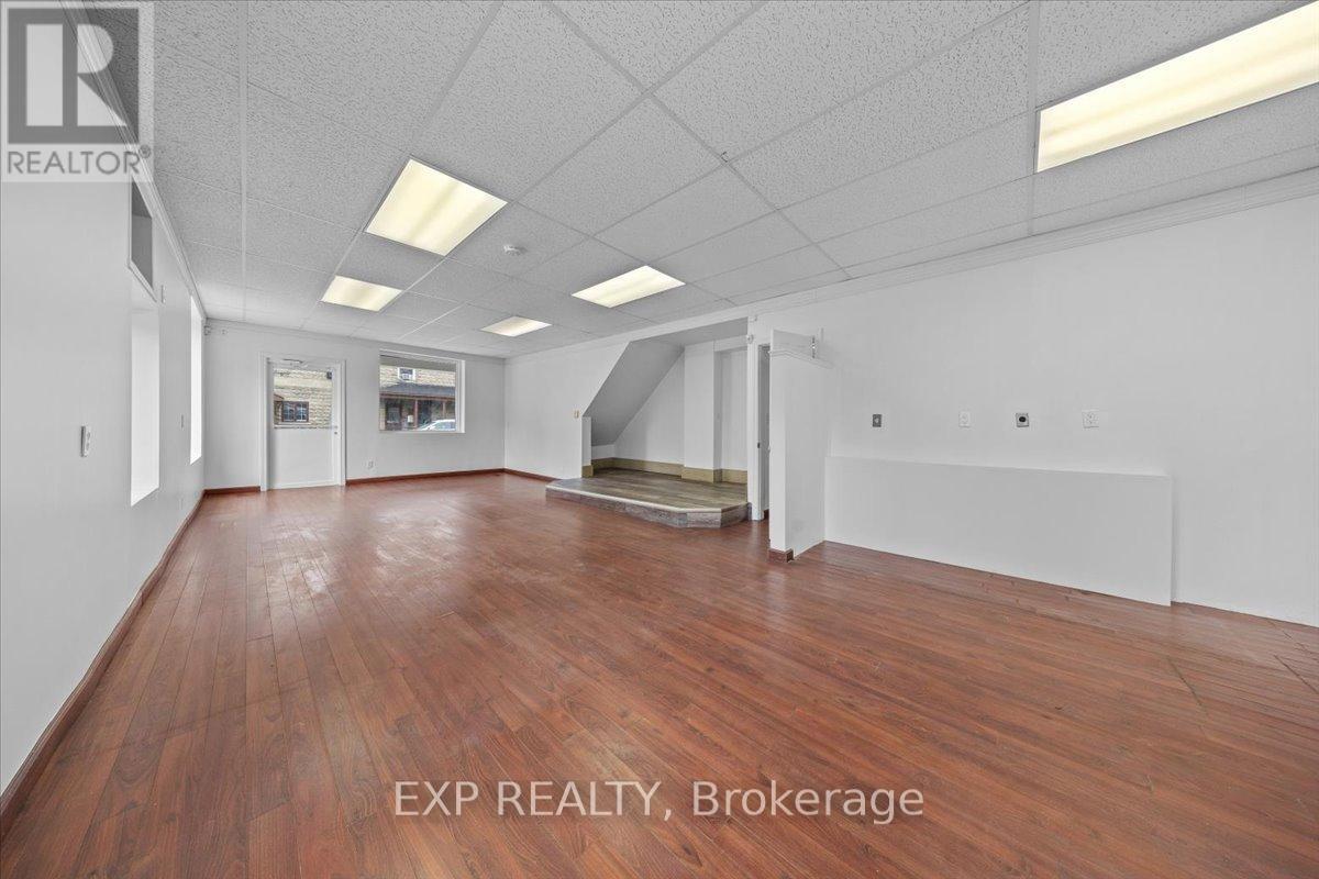 












60 PEARL STREET E

,
Brockville,




Ontario
K6V1P7

