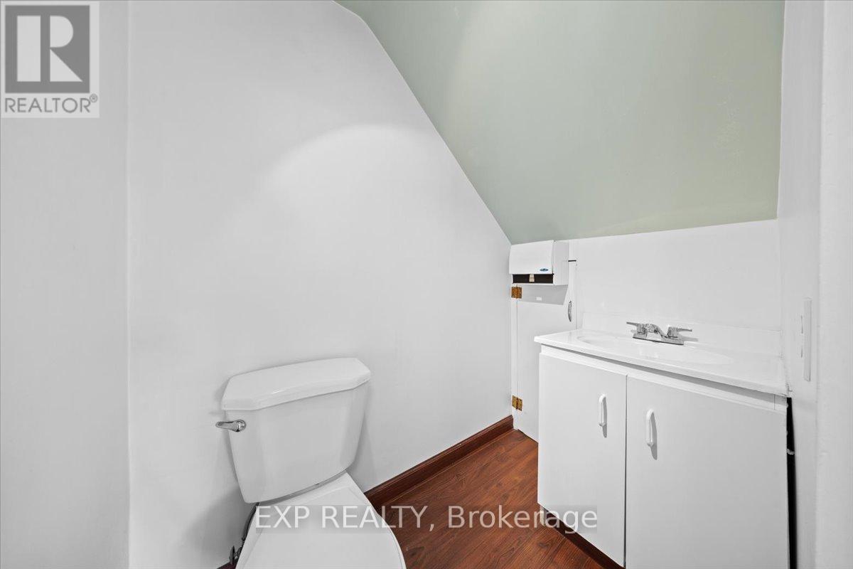 












60 PEARL STREET E

,
Brockville,




Ontario
K6V1P7

