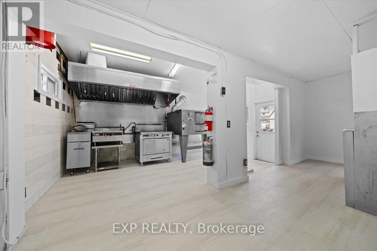 












60 PEARL STREET E

,
Brockville,




Ontario
K6V1P7

