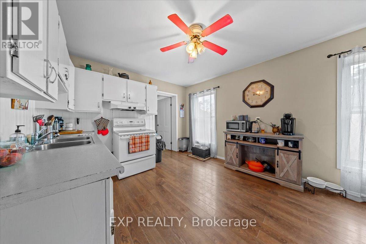 












60 PEARL STREET E

,
Brockville,




Ontario
K6V1P7

