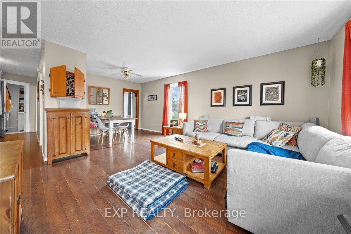 












60 PEARL STREET E

,
Brockville,




Ontario
K6V1P7

